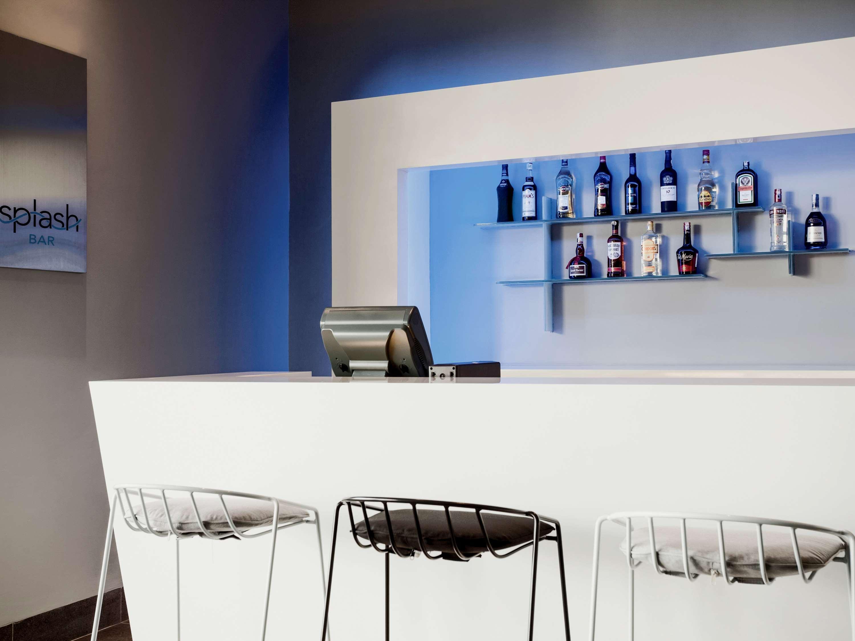 พูลแมน มิริ วอเตอร์ฟรอนต์ Hotel มีรี ภายนอก รูปภาพ Splash Bar