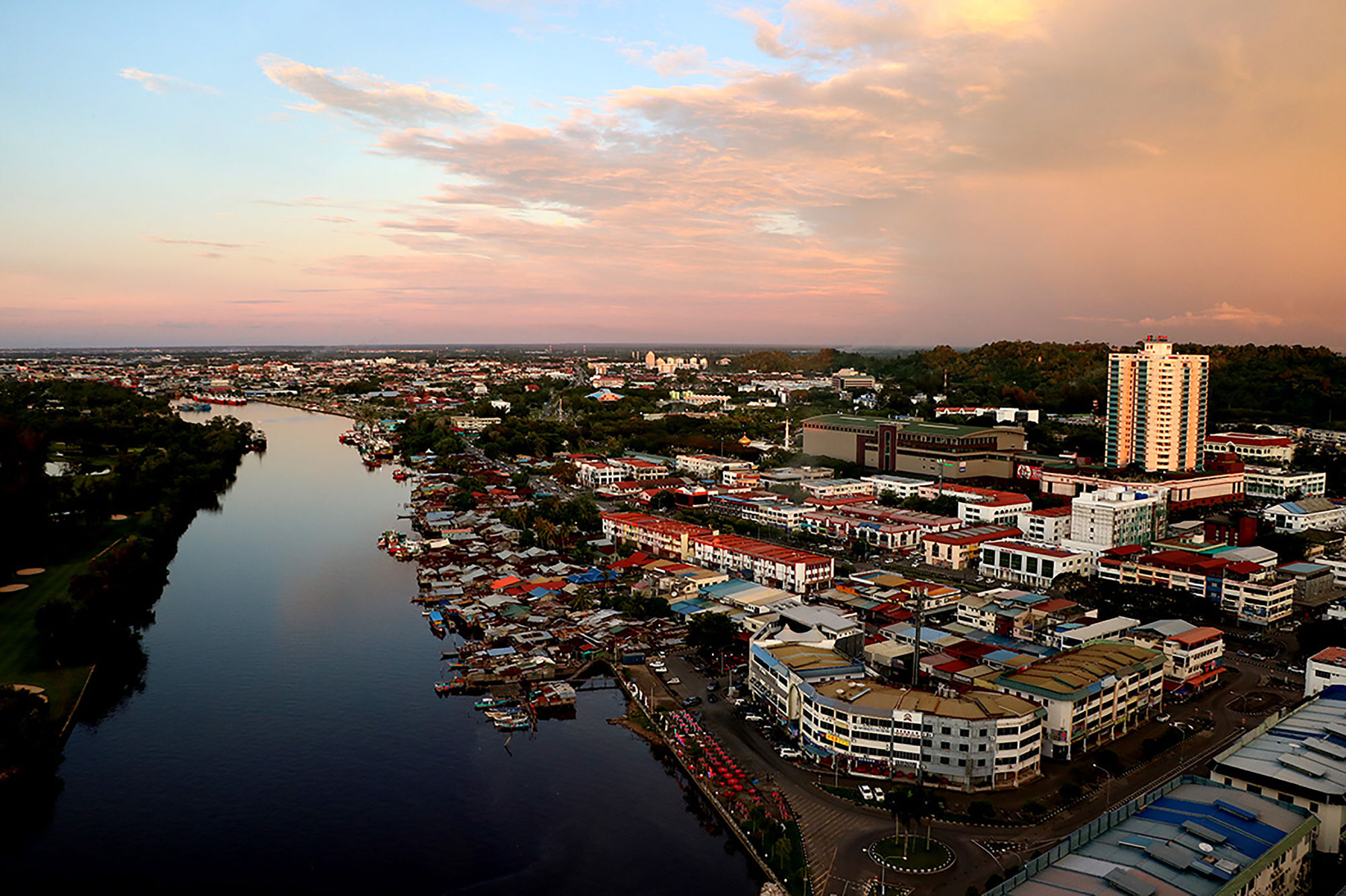 พูลแมน มิริ วอเตอร์ฟรอนต์ Hotel มีรี ภายนอก รูปภาพ Aerial view of La Paz